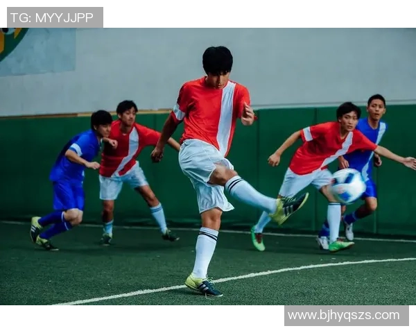 闪耀绿茵场的足球明星们与他们的光辉时刻 闪耀绿茵场的足球明星们与他们的光辉时刻